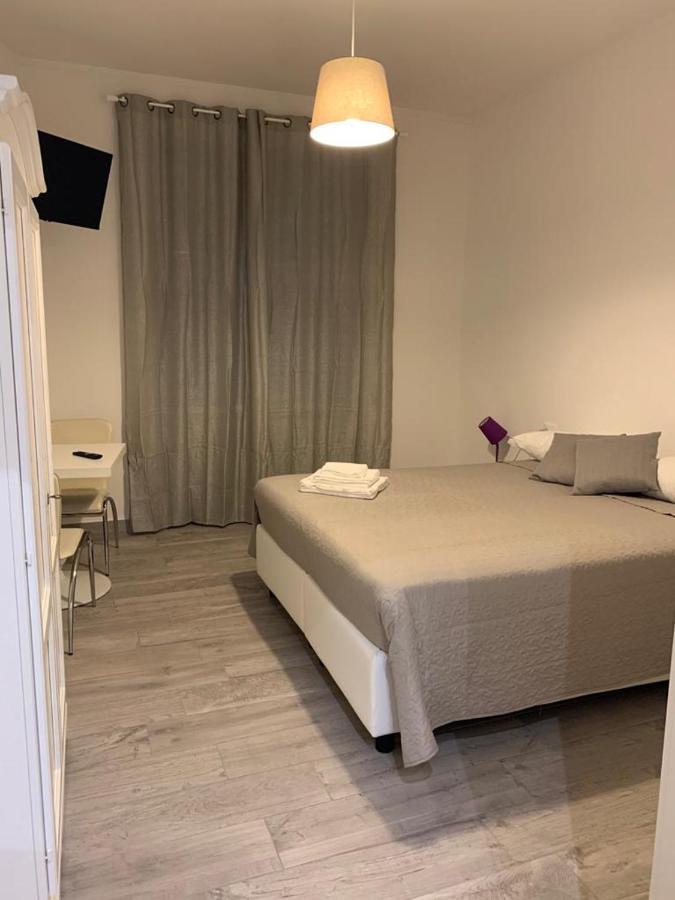 Domus Dotta New Hotel โบโลญญา ภายนอก รูปภาพ